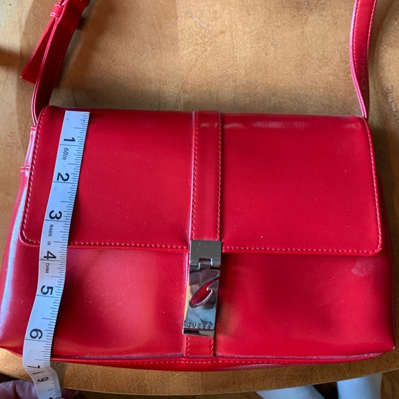 Guess purse - Picture 6 of 8